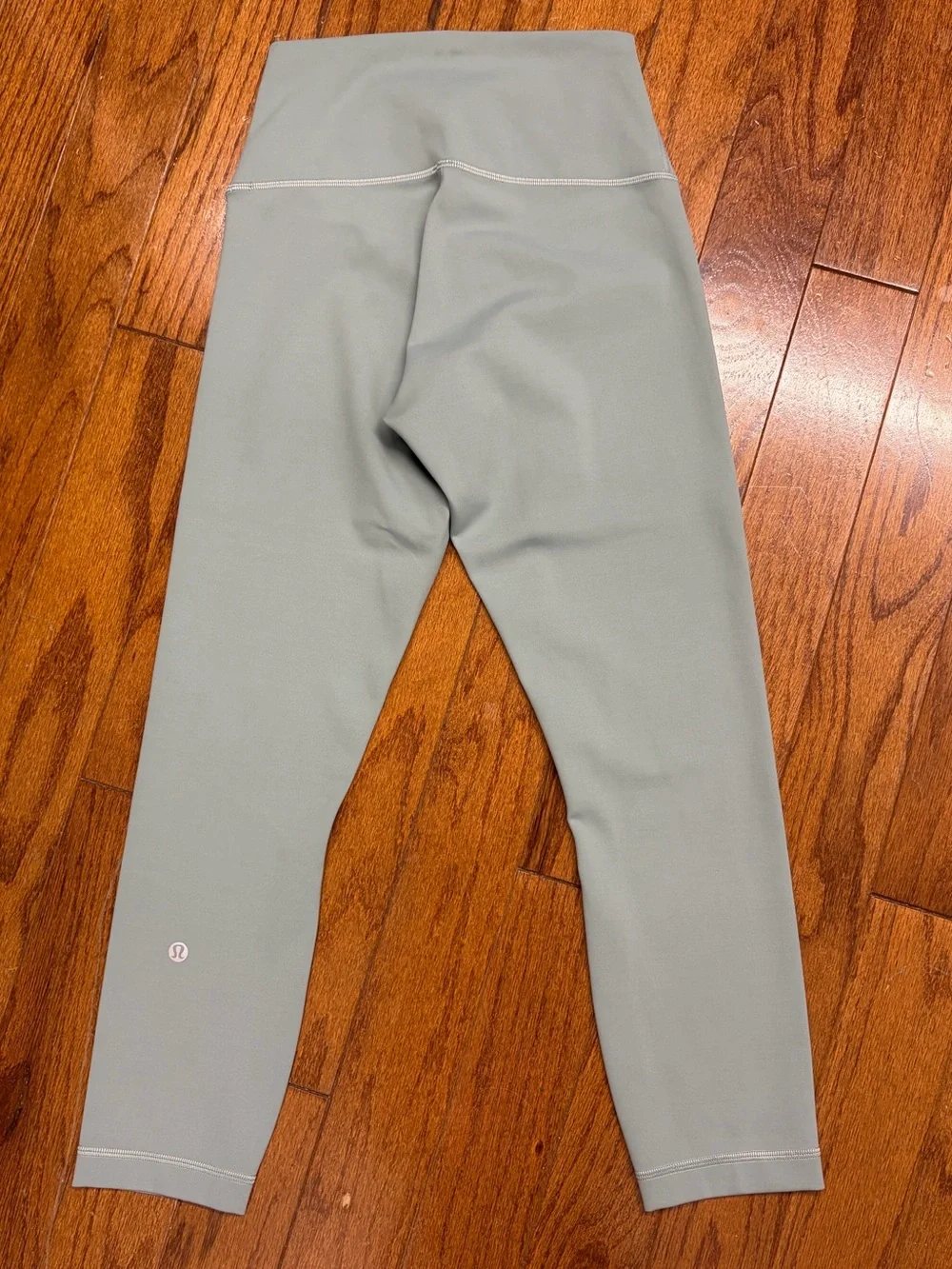 336. Lululemon Wunder Train Contour Fit High-Rise Crop 23